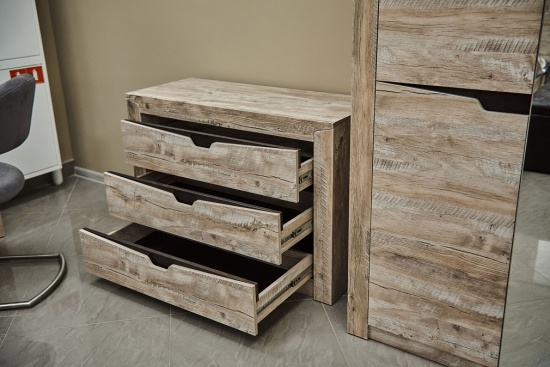 Хилтон Комод