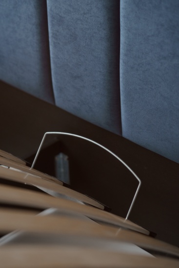 Детская кровать TONY 90*190 с ПМ + подушка-квадрат с матрасом 